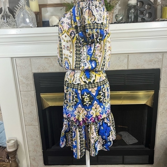 5/48 Saks 5th Avenue Off the Shoulder Mini Dress with Ornamental Designs - Picture 5 of 15